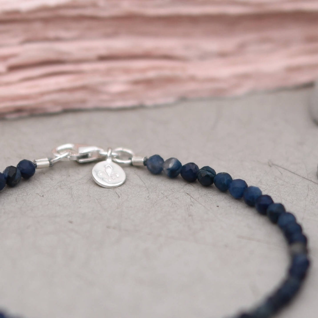 Edelsteinarmband Kyanit NACHTRUHE