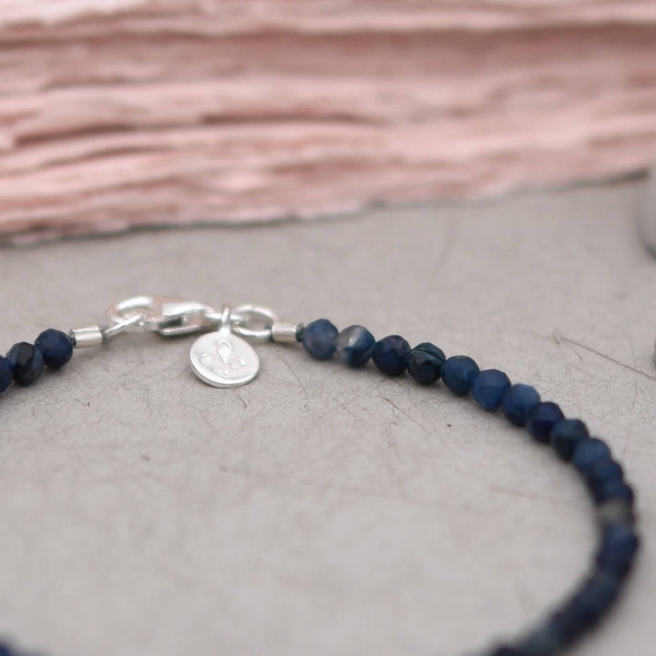 Edelsteinarmband Kyanit NACHTRUHE