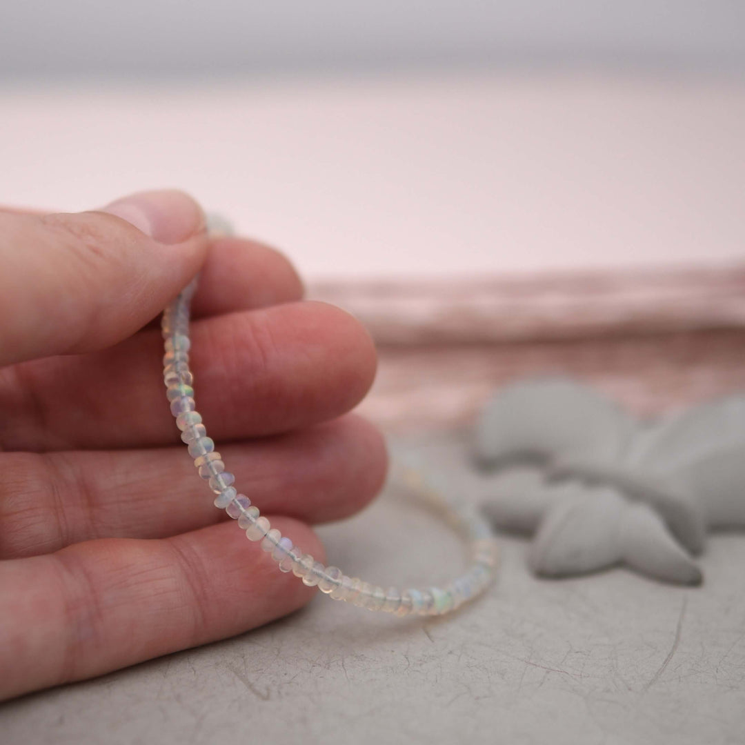 Edelsteinarmband Opal ZWISCHENLICHT